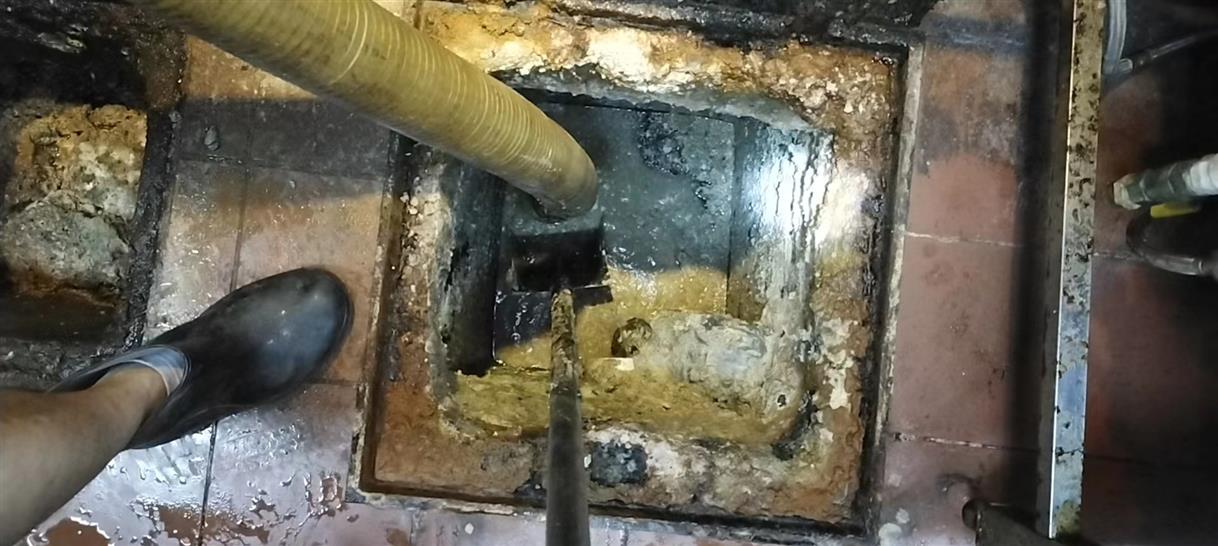 九合垸原种场化油池清理-污水池清掏