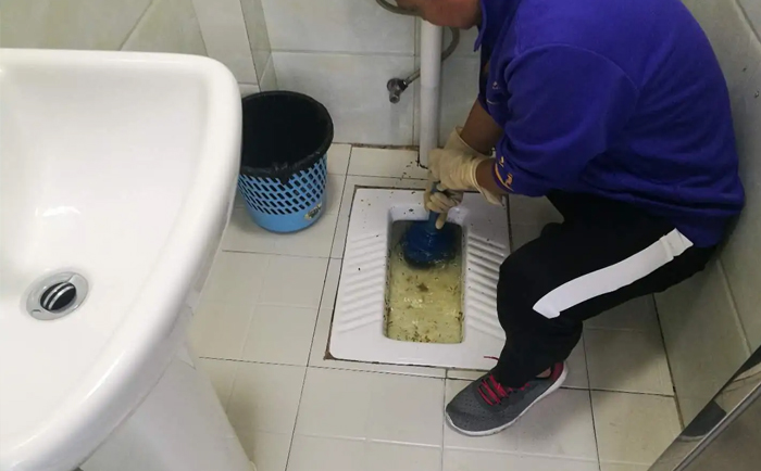 九合垸原种场疏通蹲坑